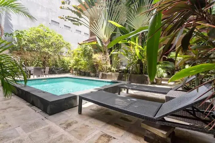 Surfaris Inn On Poppies 2 Legian  Aparthotel Legian (Bali)