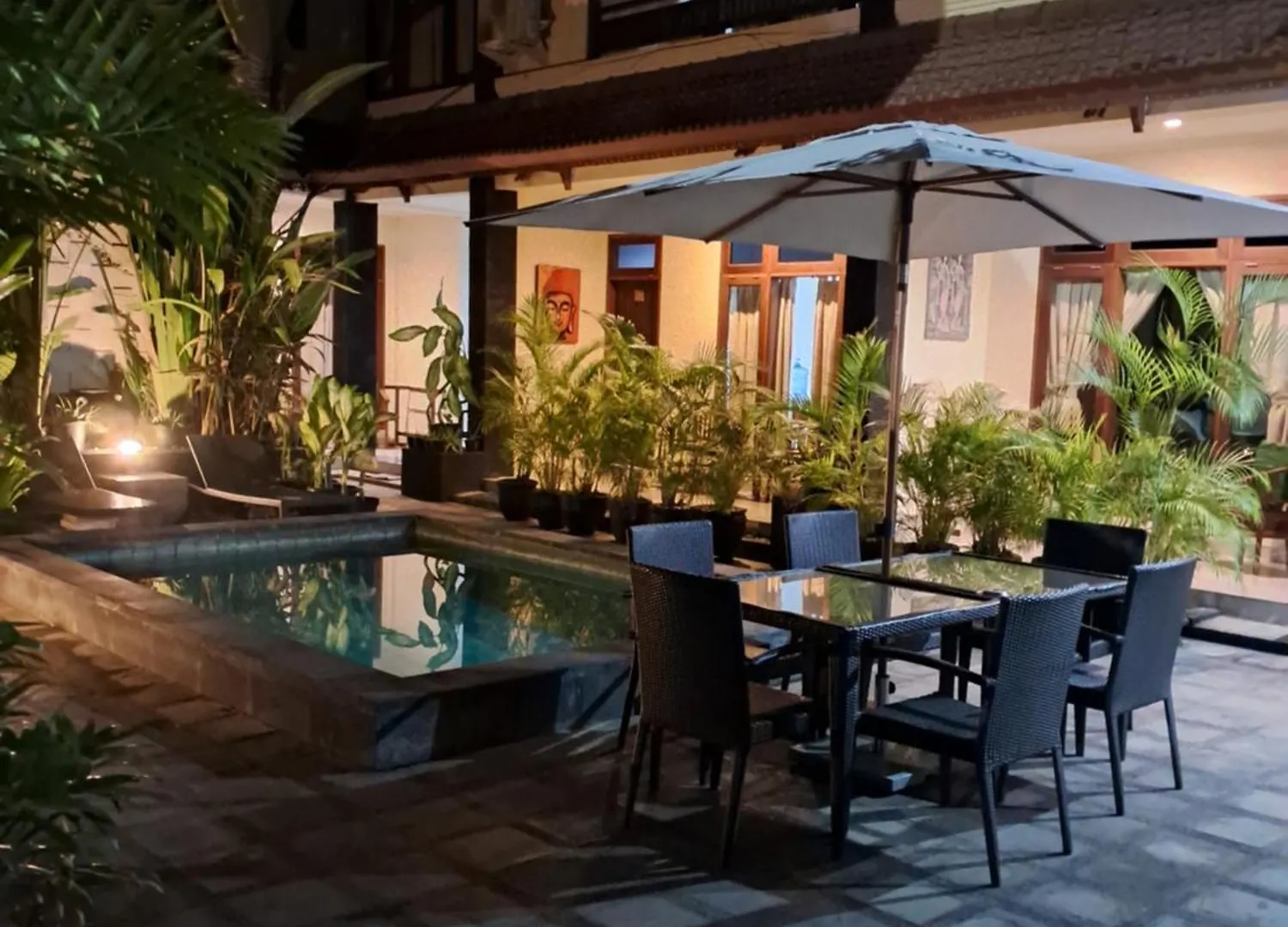 Surfaris Inn On Poppies 2 Legian  Indonesia